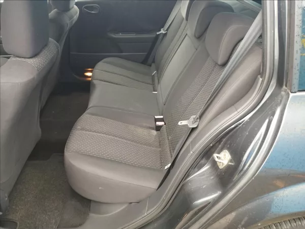 Renault Mégane 1,6 82KW - foto 10
