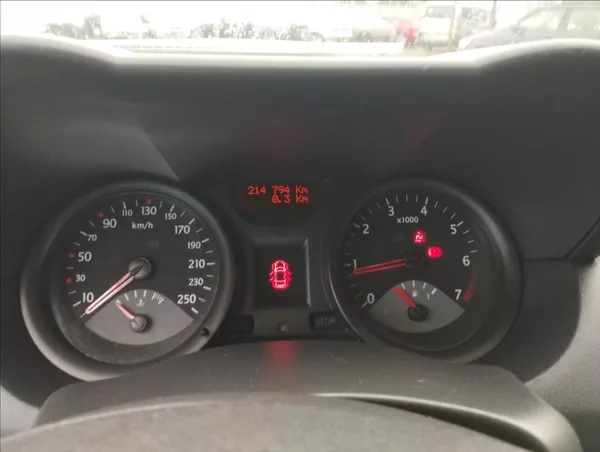 Renault Mégane 1,6 82KW - foto 12