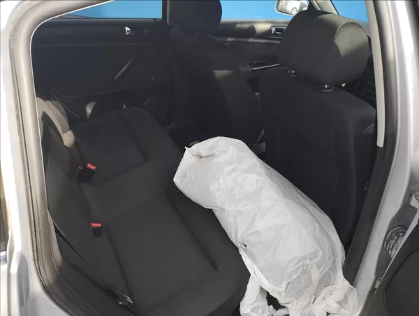 Volkswagen Passat 2,0 85KW - foto 10