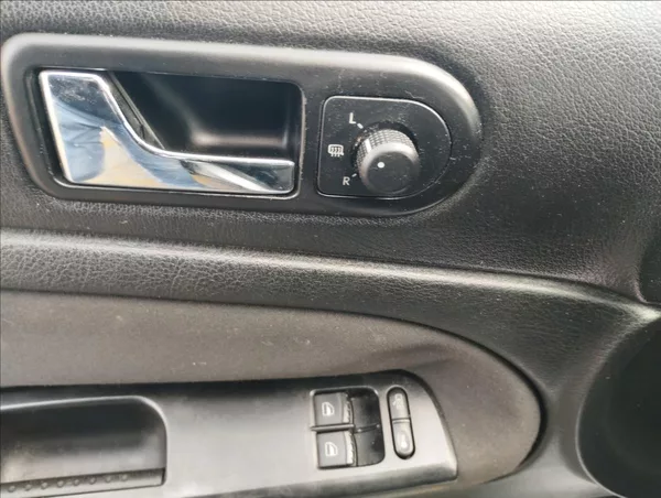 Volkswagen Passat 2,0 85KW - foto 13