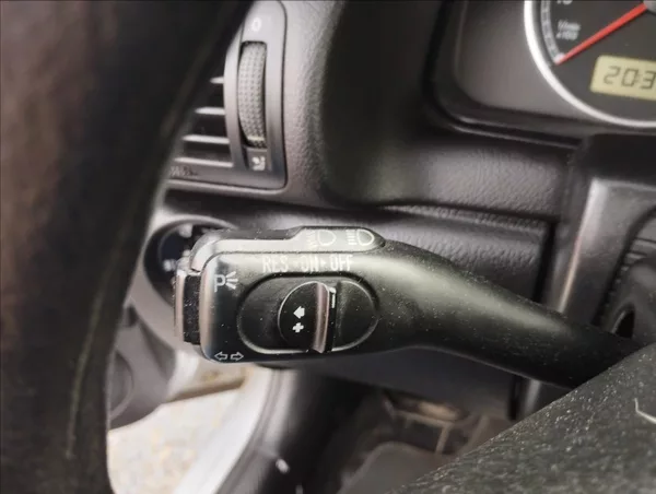 Volkswagen Passat 2,0 85KW - foto 18