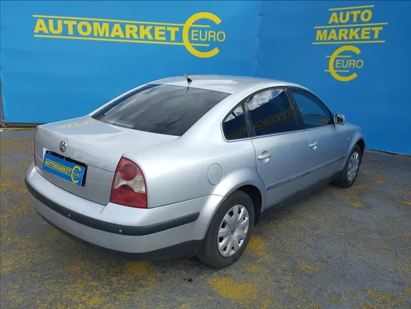 Volkswagen Passat 2,0 85KW - foto 4