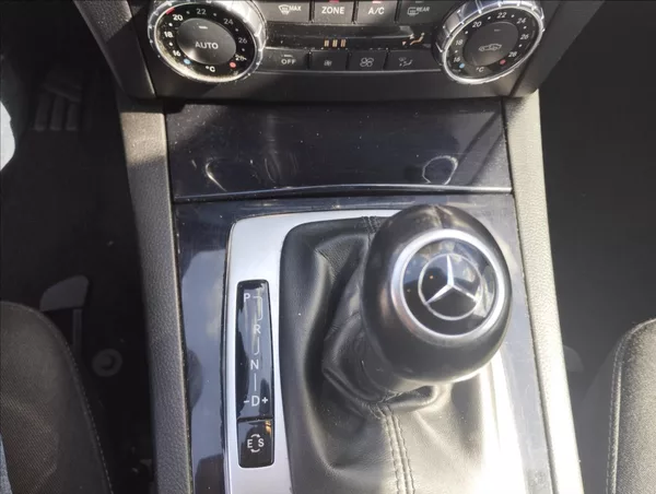 Mercedes-Benz Třídy C 2.2 CDi 150KW 2,1 - foto 13