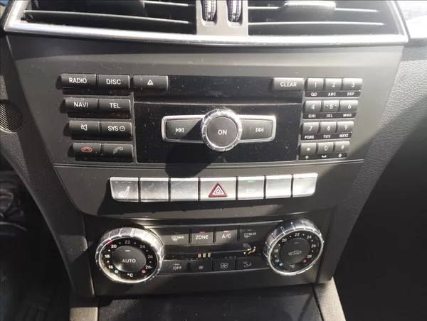 Mercedes-Benz Třídy C 2.2 CDi 150KW 2,1 - foto 14