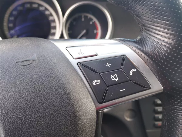 Mercedes-Benz Třídy C 2.2 CDi 150KW 2,1 - foto 15