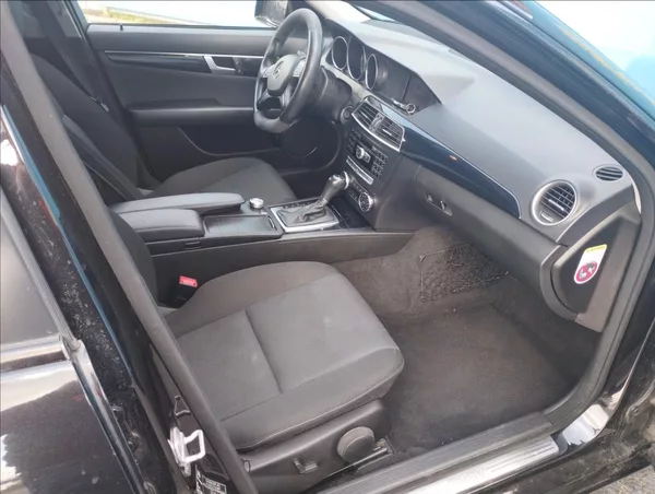 Mercedes-Benz Třídy C 2.2 CDi 150KW 2,1 - foto 9