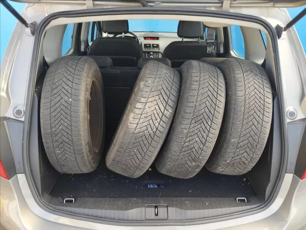 Opel Meriva 1,4 - foto 11