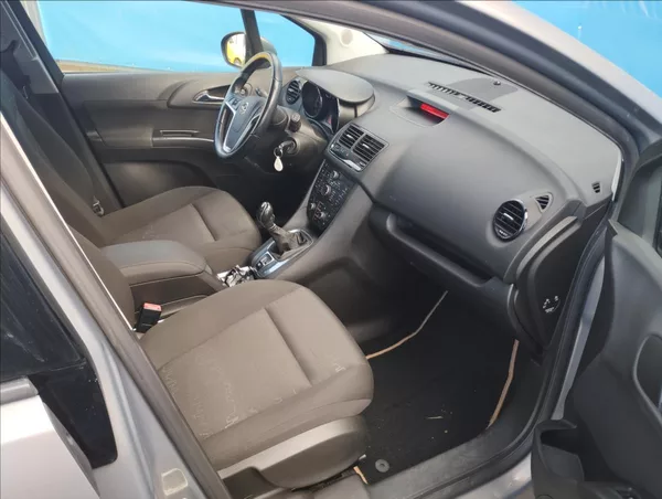 Opel Meriva 1,4 - foto 9