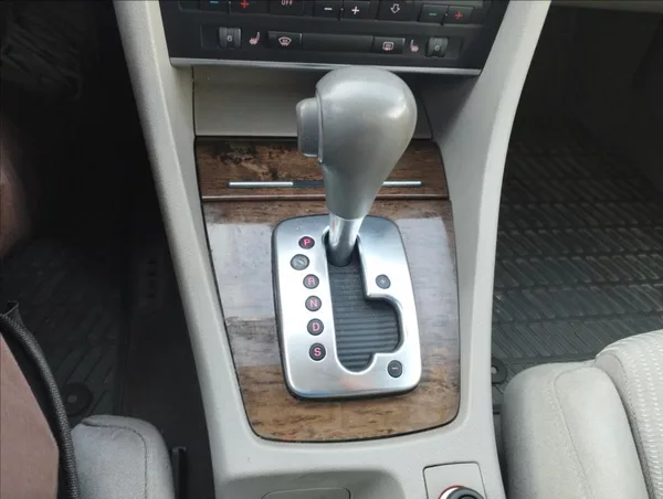 Audi A4 3,2 3.2 FSI quattro tiptronic - foto 13