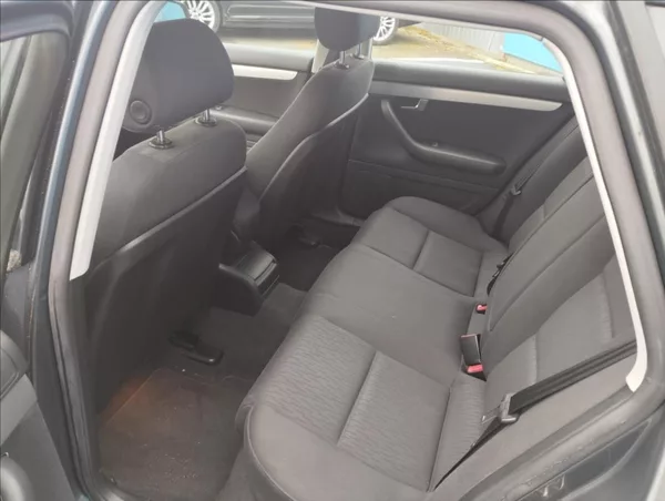 Audi A4 1,6 1.6 MPi 75KW - foto 10