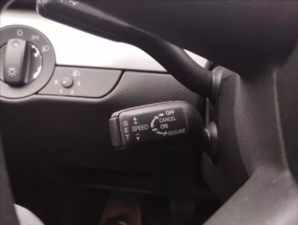 Audi A4 1,6 1.6 MPi 75KW - foto 12