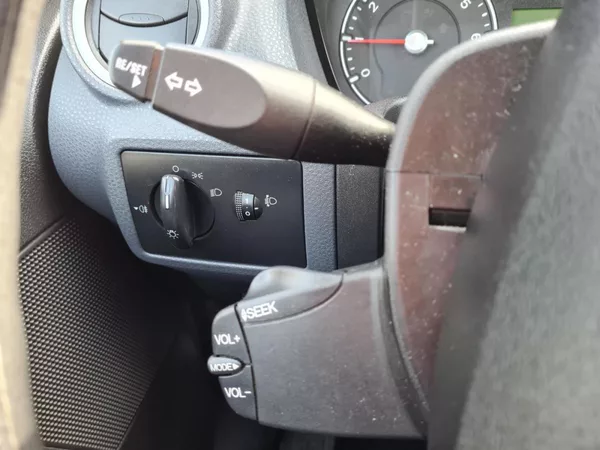 Ford Fiesta 1,4 59KW CROSS - foto 14