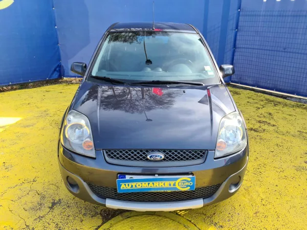 Ford Fiesta 1,4 59KW CROSS - foto 2