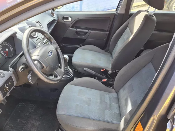 Ford Fiesta 1,4 59KW CROSS - foto 7
