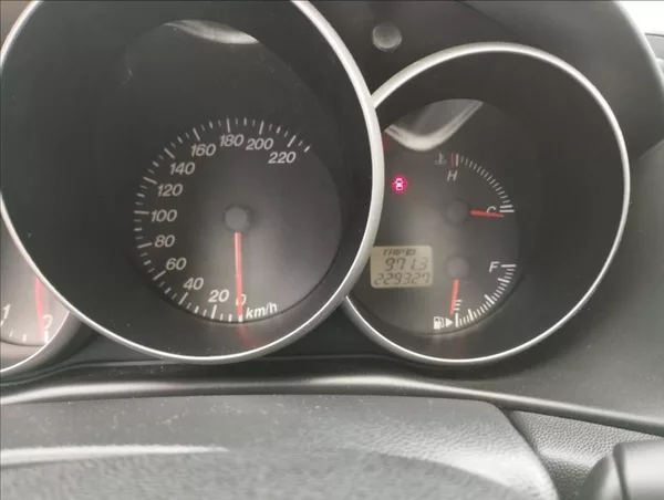 Mazda 3 1,6 D 66KW - foto 11