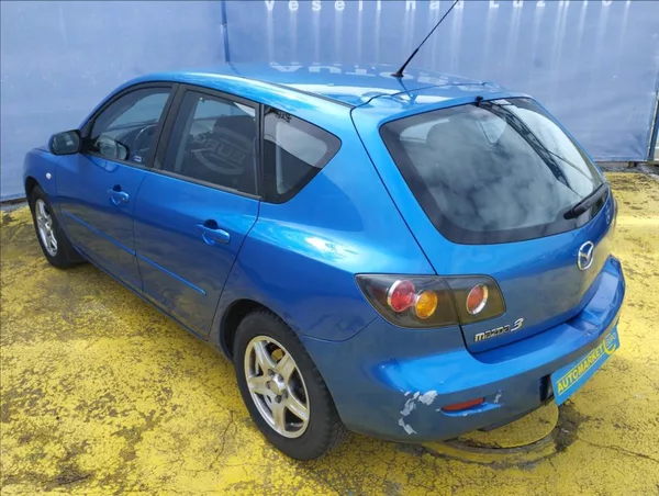 Mazda 3 1,6 D 66KW - foto 6