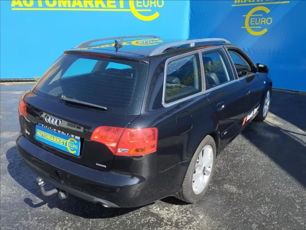 Audi A4 3,0 TDI quattro Avant - foto 4