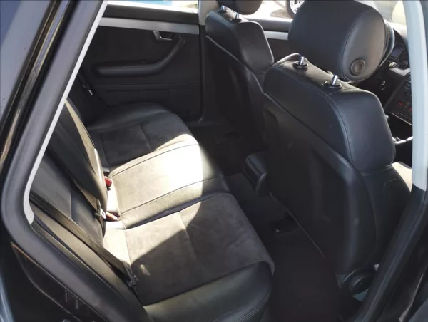 Audi A4 3,0 TDI quattro Avant - foto 9
