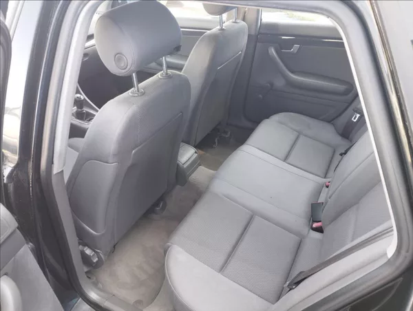 Audi A4 1,9 TDI Avant 74kW - foto 10