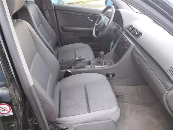 Audi A4 1,9 TDI Avant 74kW - foto 8