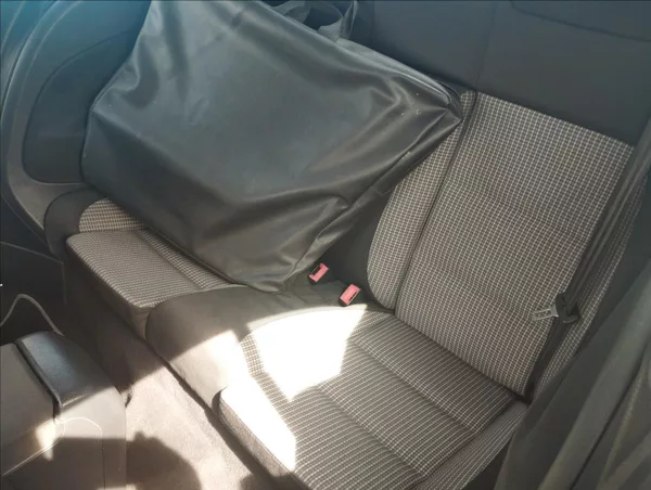 Volkswagen EOS 2,0 TDI 103KW - foto 10