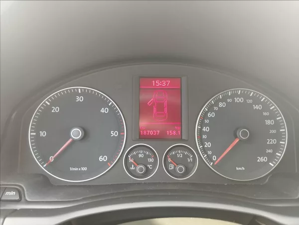 Volkswagen EOS 2,0 TDI 103KW - foto 11