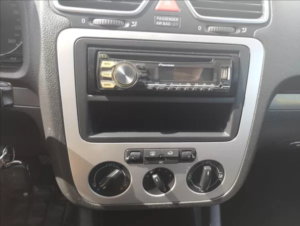 Volkswagen EOS 2,0 TDI 103KW - foto 12