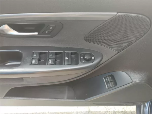 Volkswagen EOS 2,0 TDI 103KW - foto 13