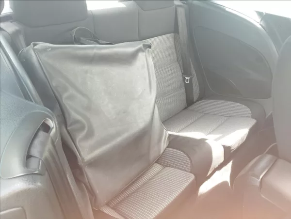 Volkswagen EOS 2,0 TDI 103KW - foto 9