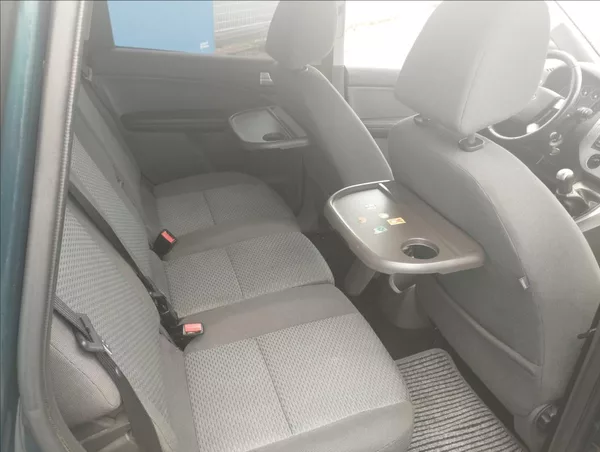 Ford C-MAX 1,6 74 KW - foto 9