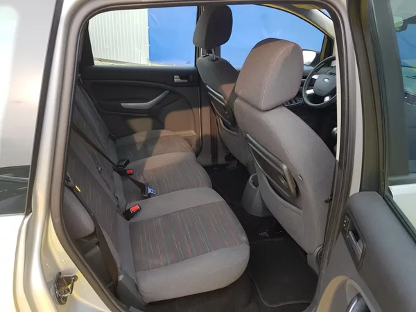 Ford C-MAX 1,6 TDCi - foto 10