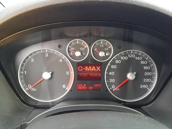 Ford C-MAX 1,6 TDCi - foto 11