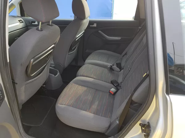 Ford C-MAX 1,6 TDCi - foto 9