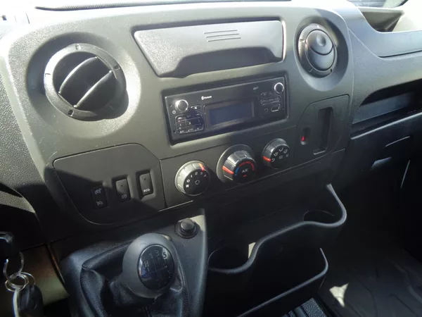 Renault Master 2,3 DCI L3H2 KLIMA - foto 31