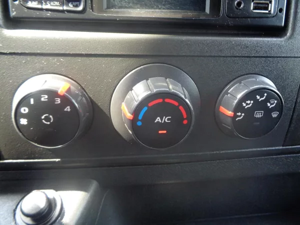 Renault Master 2,3 DCI L3H2 KLIMA - foto 35