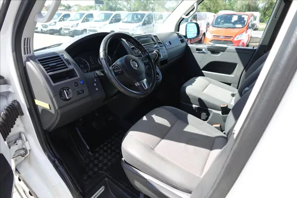 Volkswagen Caravelle 2,0 TDi L2H1 8MÍST KLIMA - foto 24