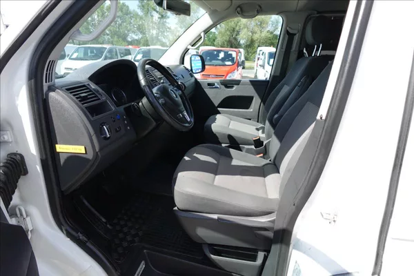 Volkswagen Caravelle 2,0 TDi L2H1 8MÍST KLIMA - foto 25