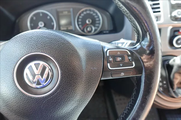 Volkswagen Caravelle 2,0 TDi L2H1 8MÍST KLIMA - foto 30