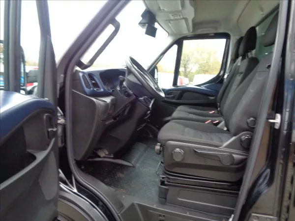 Iveco Daily 3,0 HPT VALNÍK PLACHTA KLIMAT - foto 18