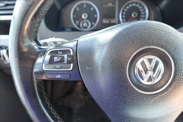 Volkswagen Caravelle 2,0 TDi L2H1 8MÍST KLIMA - foto 29