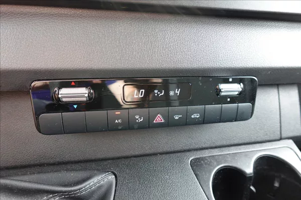 Mercedes-Benz Sprinter 2,0 CDI 319 PLACHTA SPANÍ - foto 28