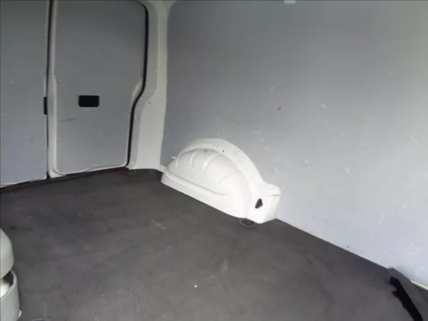 Volkswagen Transporter 2,0 TDI L1H1 KLIMA SERVISKA - foto 17