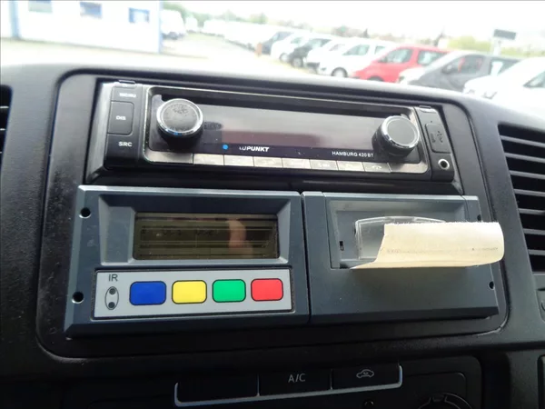 Volkswagen Transporter 2,0 TDI L1H1 KLIMA SERVISKA - foto 27