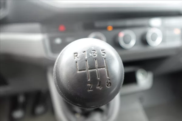Volkswagen Crafter 2,0 TDI MAXI KLIMA SERVISKA - foto 19