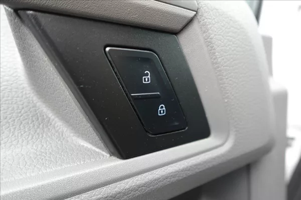 Volkswagen Crafter 2,0 TDI VALNÍK PLACHTA SPANÍ - foto 19