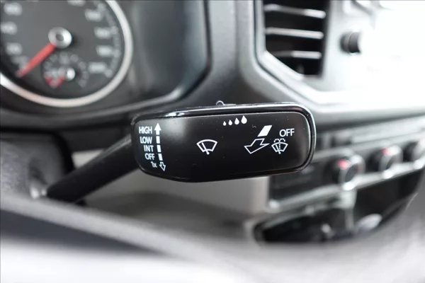 Volkswagen Crafter 2,0 TDI VALNÍK PLACHTA SPANÍ - foto 28