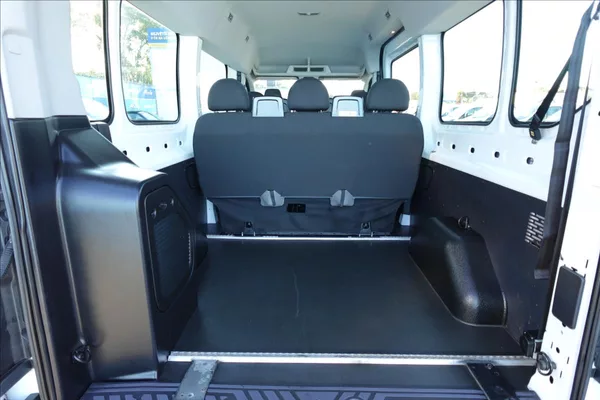 Ford Transit 2,2 TDCI L3H2 9 MÍST BUS KLIM - foto 11