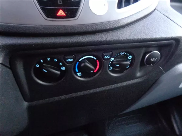 Ford Transit 2,0 TDCI 350L JUMBO KLIMA - foto 23