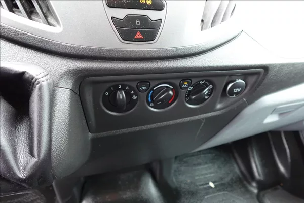 Ford Transit 2,2 TDCi L2H2 9MÍST BUS KLIMA - foto 33