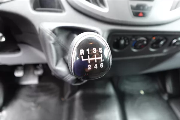 Ford Transit 2,2 TDCi L2H2 9MÍST BUS KLIMA - foto 34